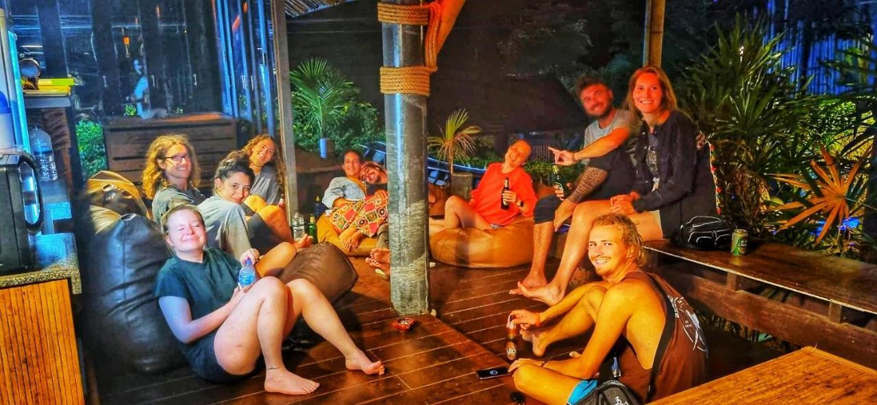 Aha Lanta Cozy Hostel Ко-Ланта Экстерьер фото